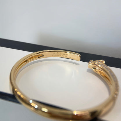 [Noble Aura jewelry]PANTHERE HALF DIAMOND OPEN BRACELET