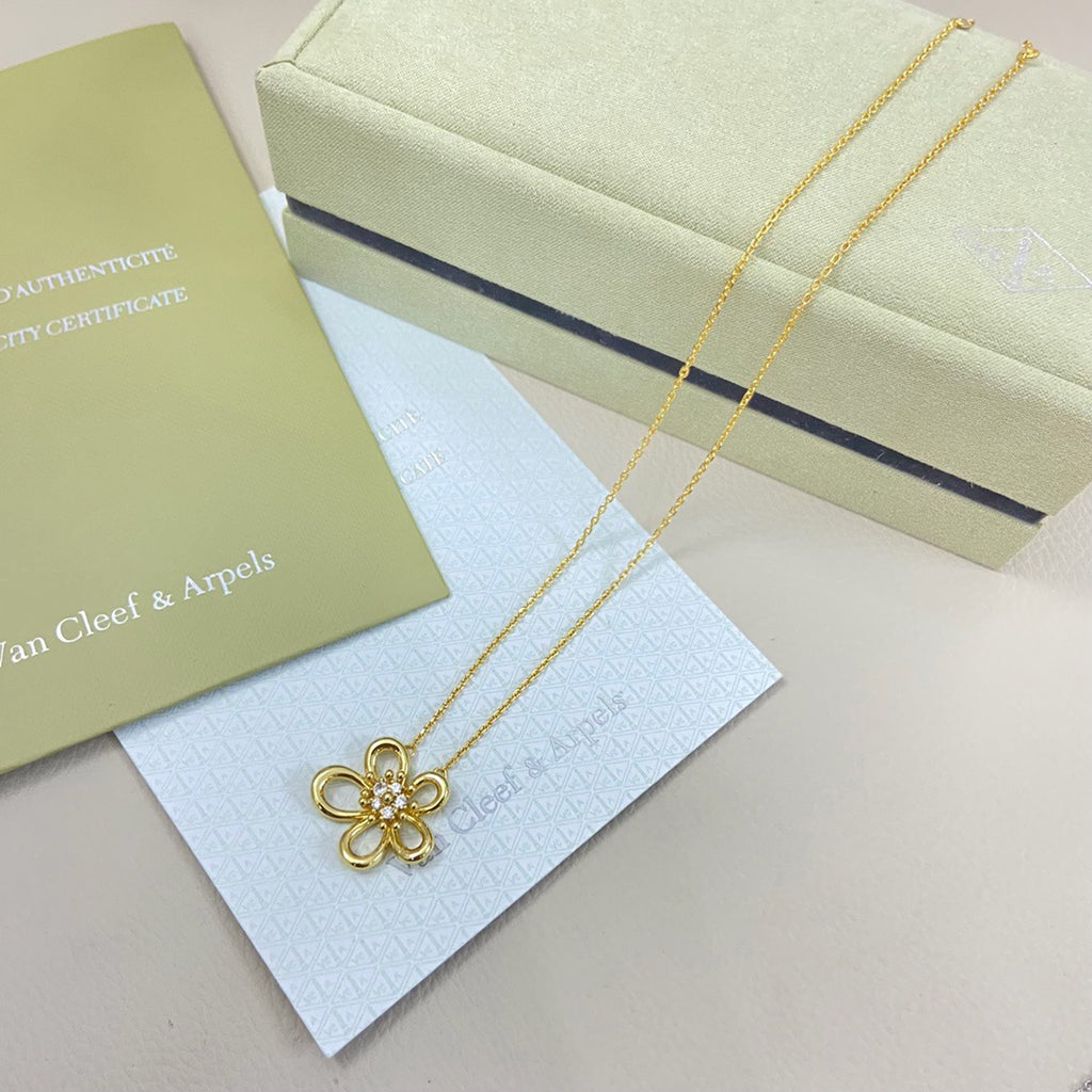 [Noble Aura jewelry]FLOWERLACE NECKLACE 5 DIAMONDS