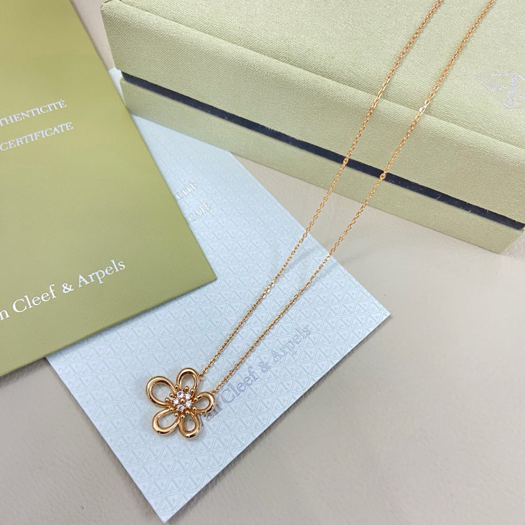 [Noble Aura jewelry]FLOWERLACE NECKLACE 5 DIAMONDS