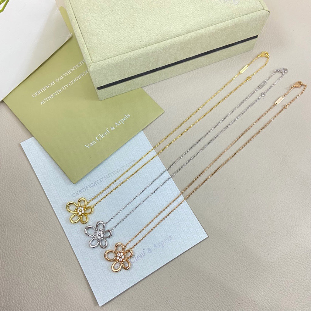 [Noble Aura jewelry]FLOWERLACE NECKLACE 5 DIAMONDS