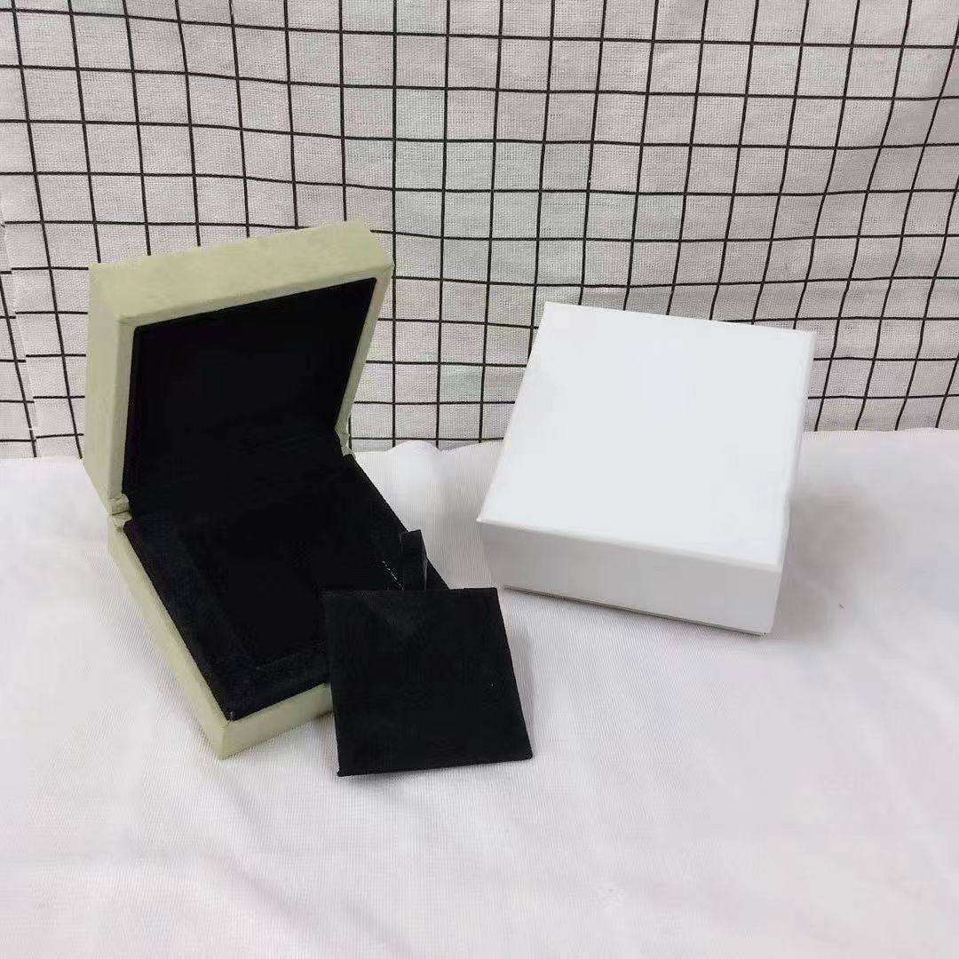 [Noble Aura jewelry]VA CLOVER BOX GIFT BAG