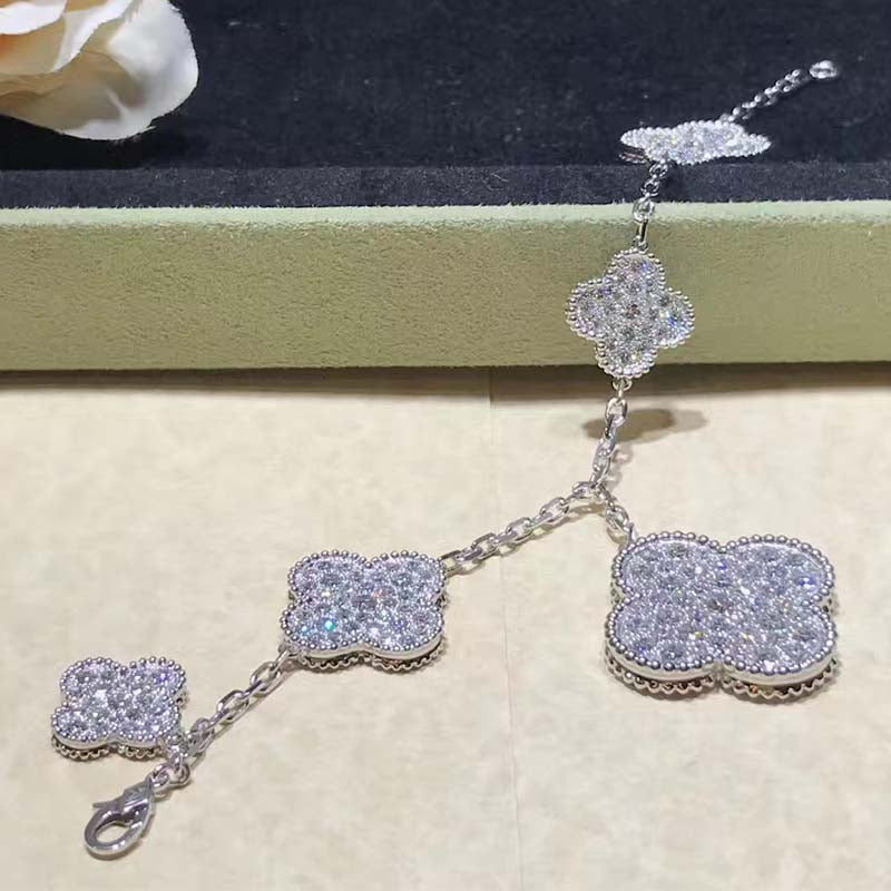 [Noble Aura jewelry]CLOVER 6 MOTIFS SILVER DIAMOND BRACELET
