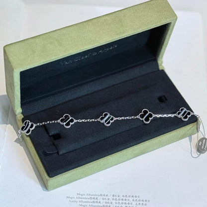 [Noble Aura jewelry] CLOVER 5 MOTIF PULSAR STONE BRACELET COLLECTION