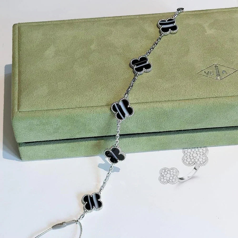 [Noble Aura jewelry] Clover 5-Motif & LOVE Unlimited Bracelet Set