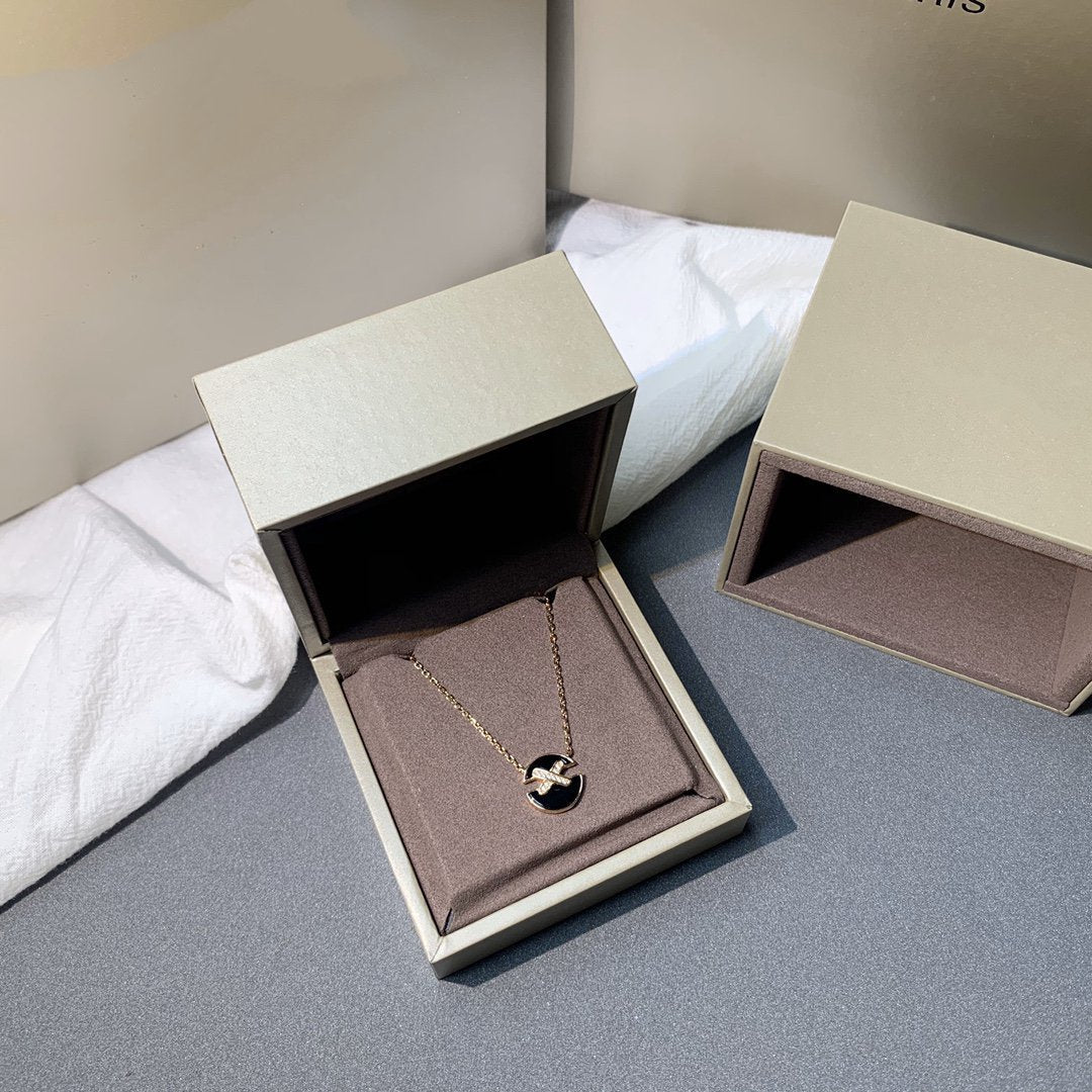 [Noble Aura jewelry]JEUX DE PINK GOLD DIAMOND NECKLACE