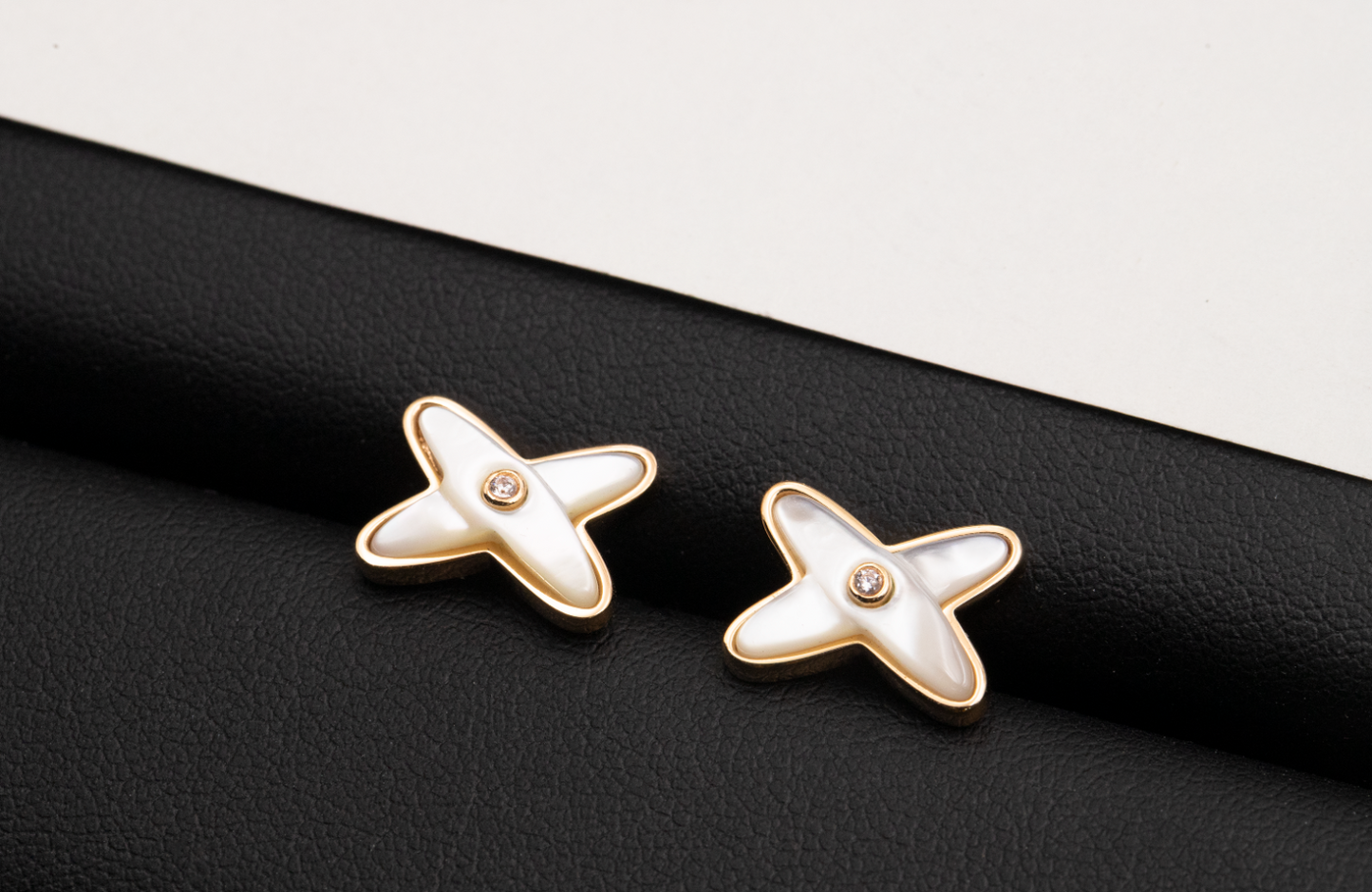 [Noble Aura jewelry]JEUX DE WHITE MOP ROSE GOLD DIAMOND EARRINGS