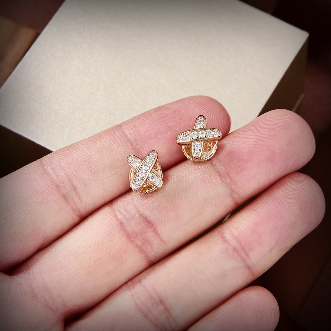 [Noble Aura jewelry]JEUX DE GOLD DIAMOND EARRINGS