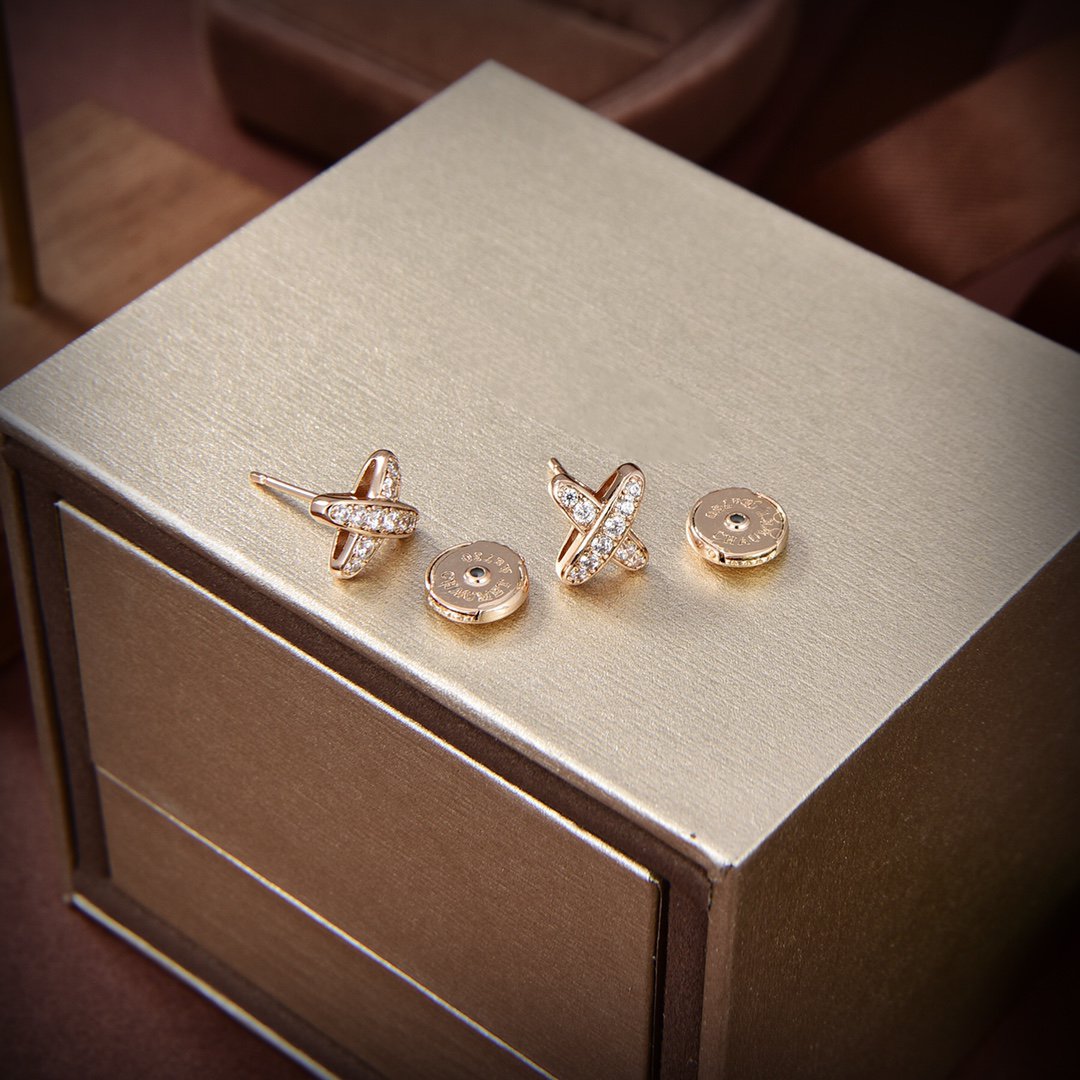 [Noble Aura jewelry]JEUX DE GOLD DIAMOND EARRINGS
