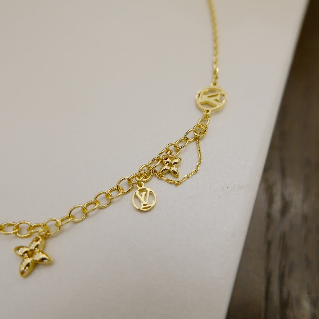 [Noble Aura jewelry]BLOOMING SUPPLE NECKLACE BRASS