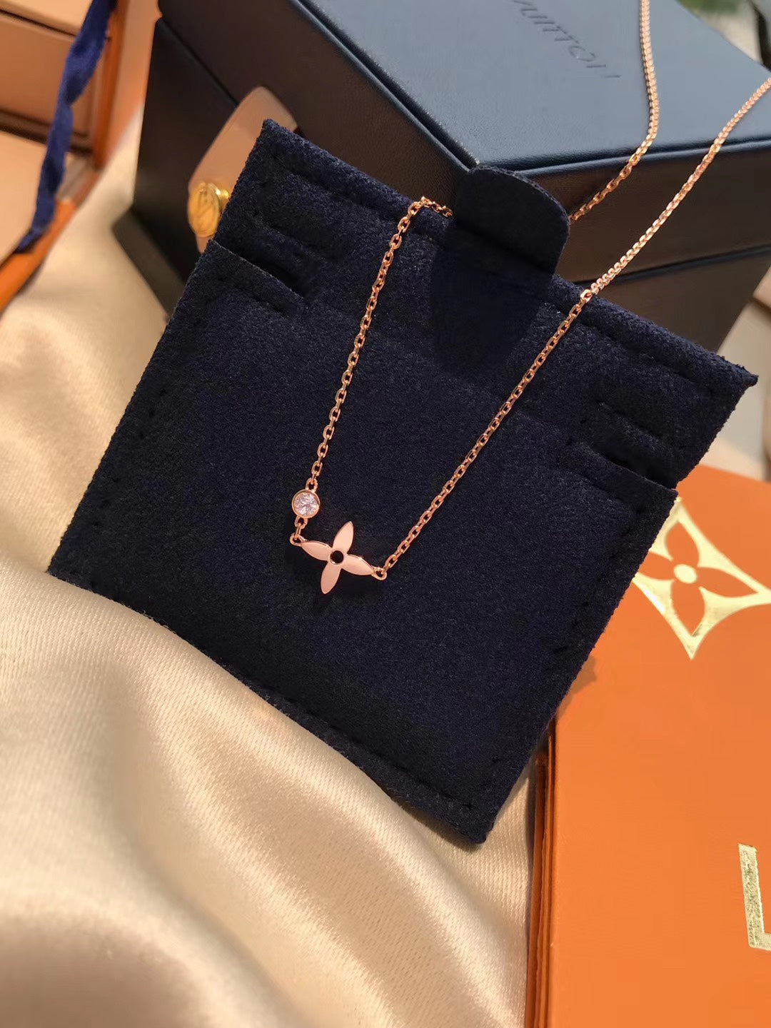[Noble Aura jewelry]BLOSSOM PENDANT PINK GOLD AND DIAMOND