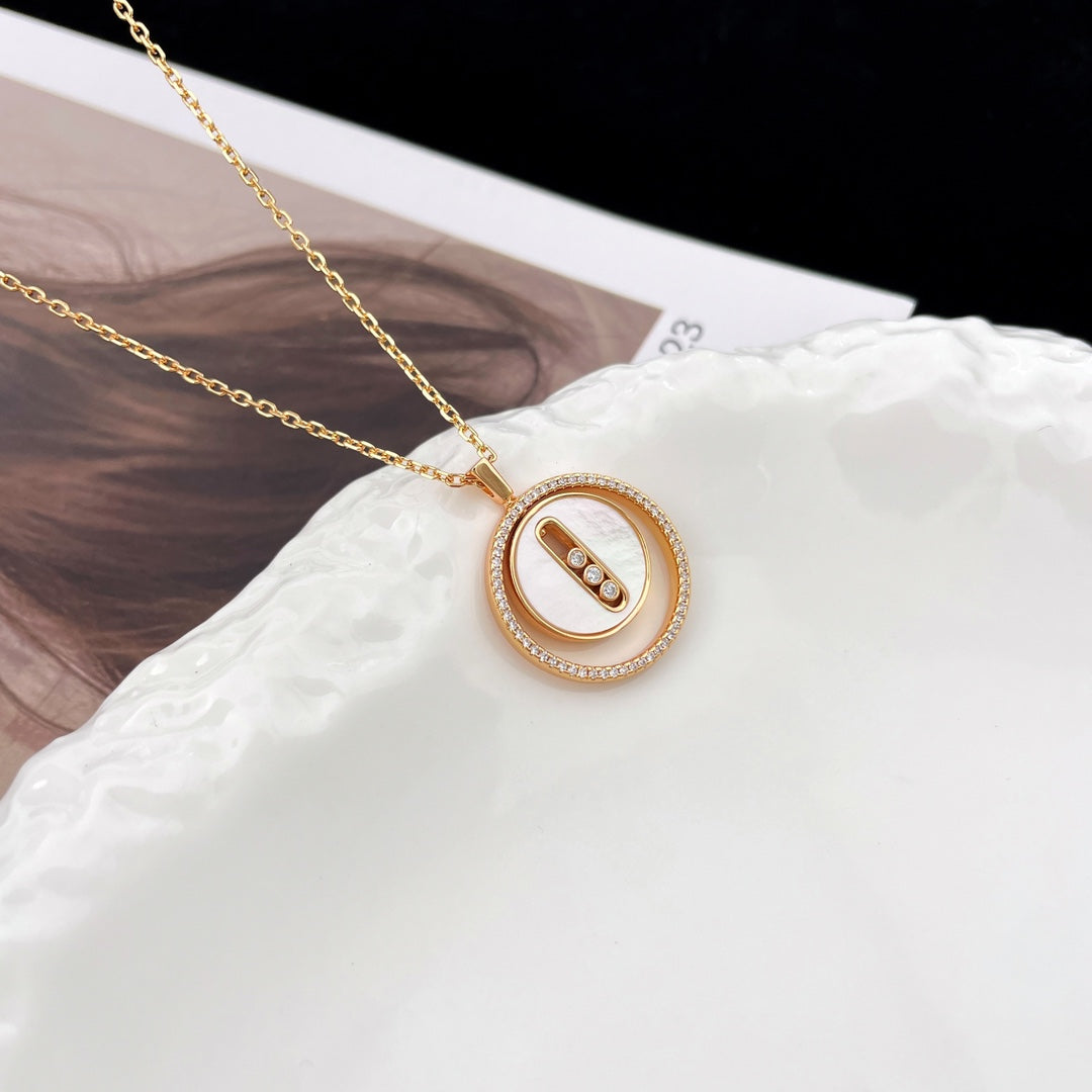 [Noble Aura jewelry]LUCKY MOVE MM NACRE BLANCHE DIAMOND NECKLACE