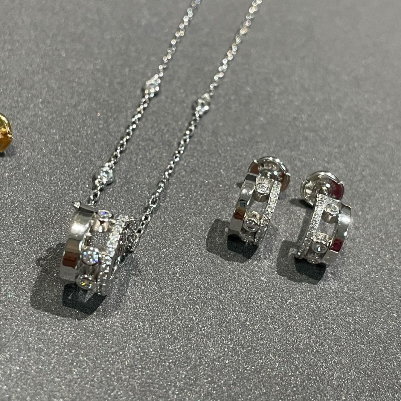 [Noble Aura jewelry]CHAIN MOVE ROMANE PEDAND NECKLACE