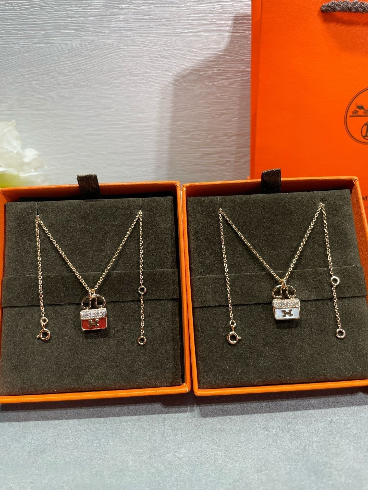 [Noble Aura jewelry]H CIRCE MOISSANITE PENDANT NECKLACE GOLD