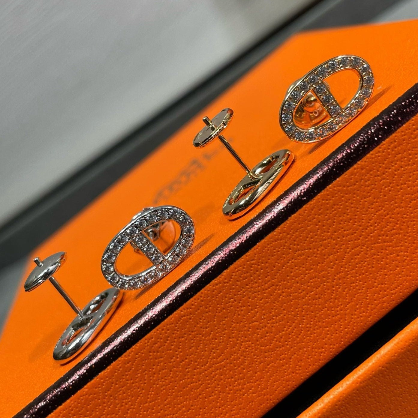 [Noble Aura jewelry]HM FULL DIAMOND PIG NOSE STUD EARRINGS