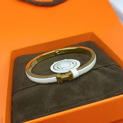 [Noble Aura jewelry]CLASSIC HM CLIC WHITE 8MM ENAMEL BRACELET