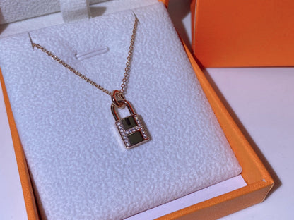 [Noble Aura jewelry]HM ADVANCED NICHE LOCK HEAD NECKLACE DIAMONDS