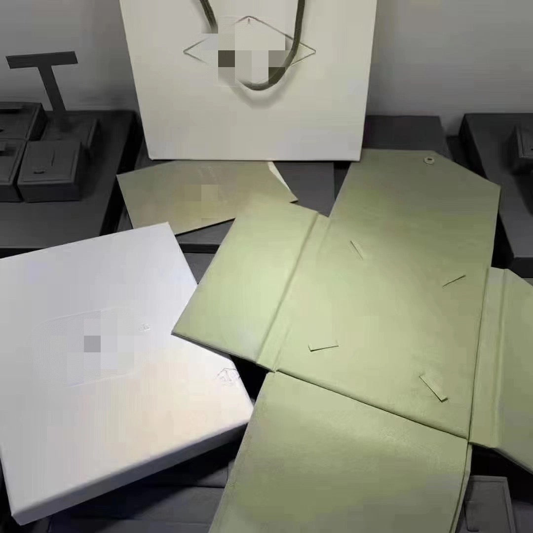 [Noble Aura jewelry]VA CLOVER BRACELET NECKLACE RING BOX GIFT BAG