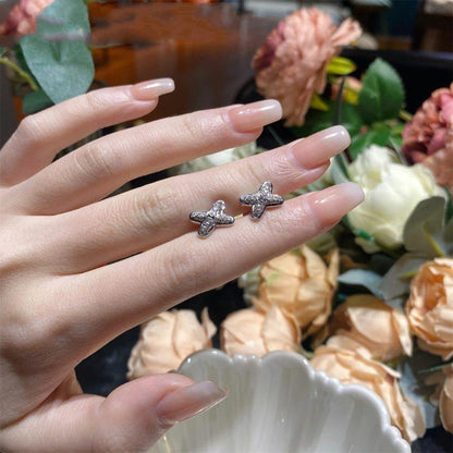 [Noble Aura jewelry]JEUX DE SILVER DIAMOND EARRINGS