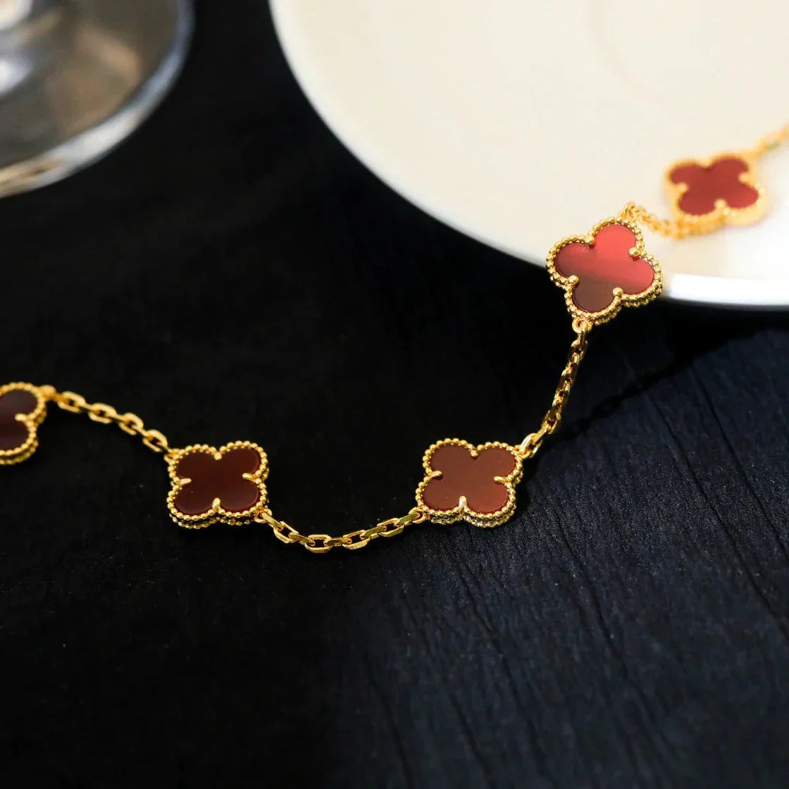 [Noble Aura jewelry] CLOVER 5 MOTIF RED CORNELIAN BRACELET COLLECTION