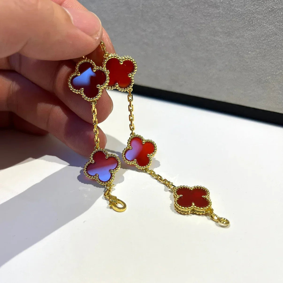 [Noble Aura jewelry] CLOVER 5 MOTIF RED CORNELIAN BRACELET COLLECTION