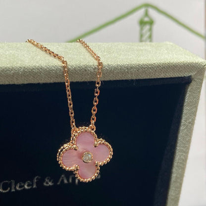 [Noble Aura jewelry]CLOVER 15MM DIAMOND PINK MOP NECKLACE