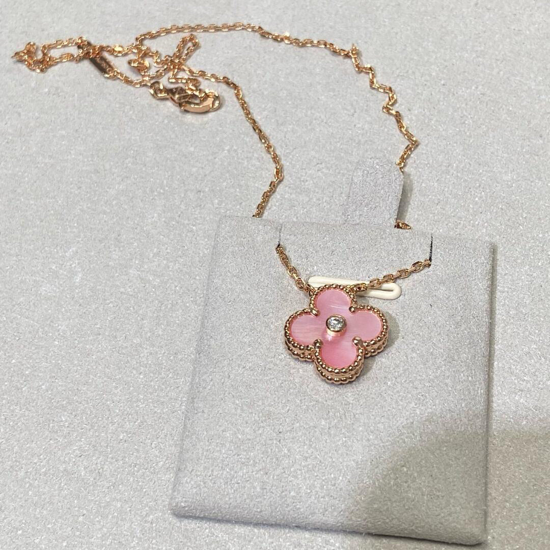 [Noble Aura jewelry]CLOVER 15MM DIAMOND PINK MOP NECKLACE