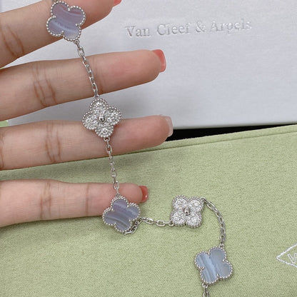 [Noble Aura jewelry] CLOVER 5 MOTIF PURPLE CHALCEDONY BRACELET COLLECTION