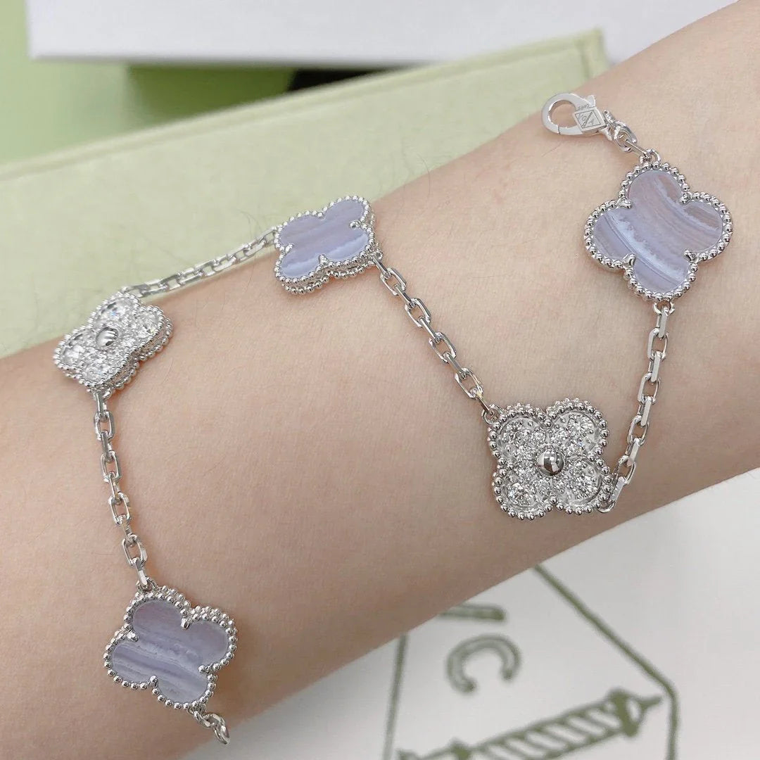 [Noble Aura jewelry] CLOVER 5 MOTIF PURPLE CHALCEDONY BRACELET COLLECTION