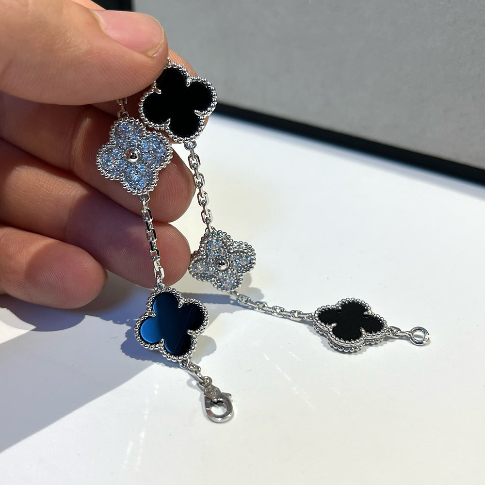 [Noble Aura jewelry] CLOVER 5 MOTIF ONYXS BRACELET COLLECTION