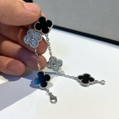[Noble Aura jewelry] CLOVER 5 MOTIF ONYXS BRACELET COLLECTION