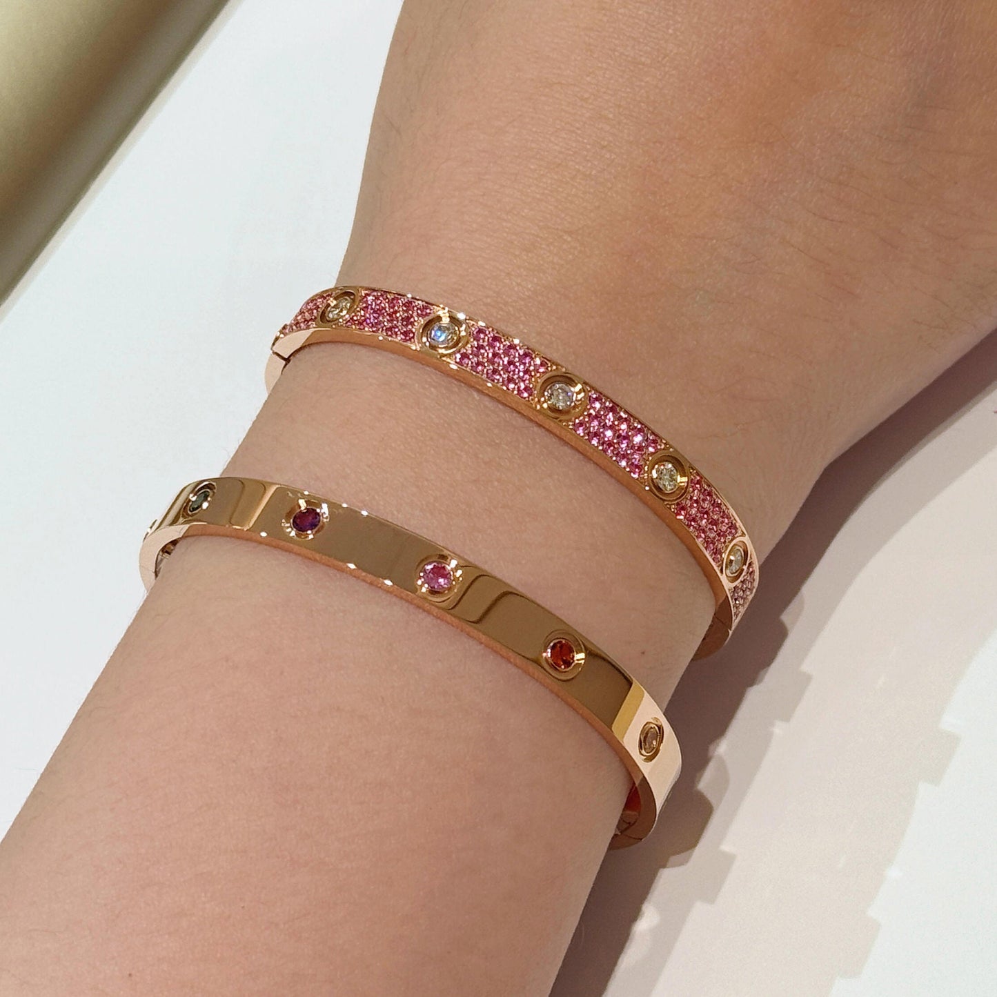 [Noble Aura jewelry]2026 PAVE GEMSTONE LOVE BRACELET 6.1MM 10 DIAMONDS