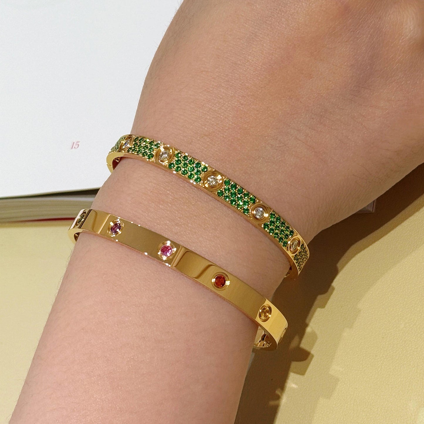 [Noble Aura jewelry]2026 PAVE GEMSTONE LOVE BRACELET 6.1MM 10 DIAMONDS