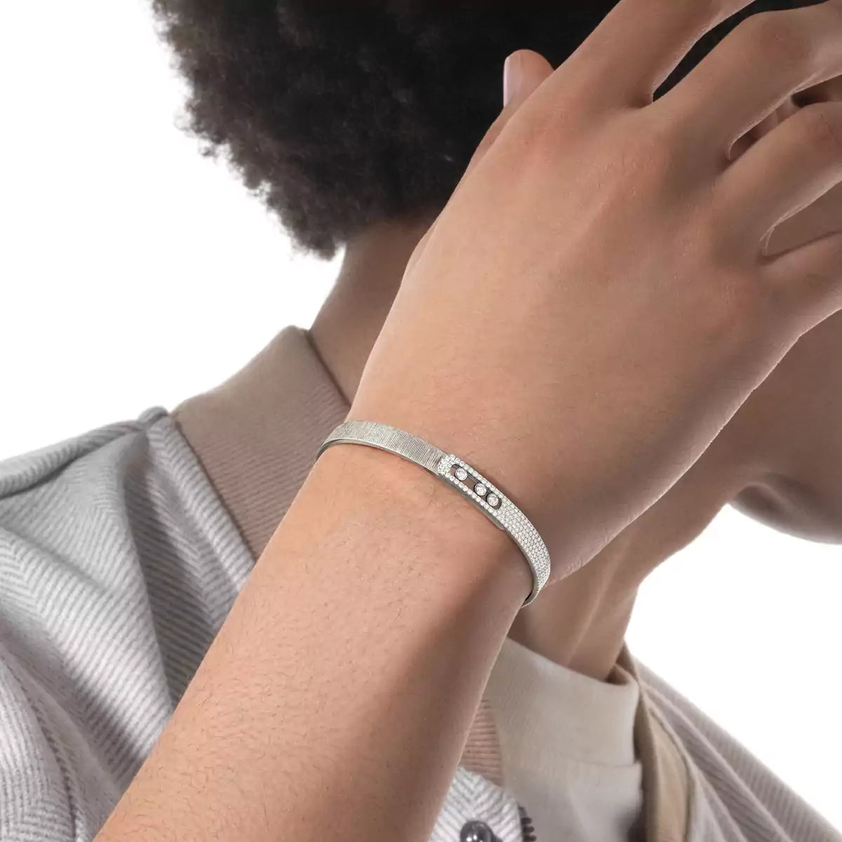 [Noble Aura jewelry]Move Noa Ciselé half pavé bangle