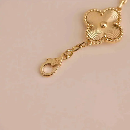 [Noble Aura jewelry] CLOVER 5 MOTIF LASER BRACELET COLLECTION