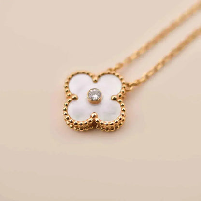 [Noble Aura jewelry]CLOVER 15MM DIAMOND WHITE FRITILLARIA NECKLACE