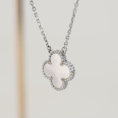 [Noble Aura jewelry]CLOVER  15MM WHITE MOTHER-OF-PEARL SILVER
