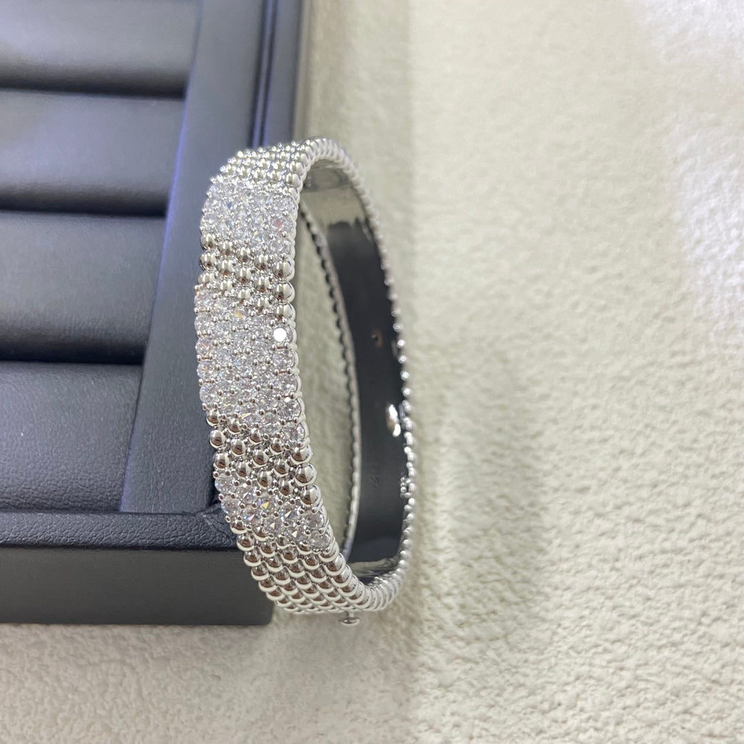 [Noble Aura jewelry] FIVE-ROW DIAMOND BRACELET