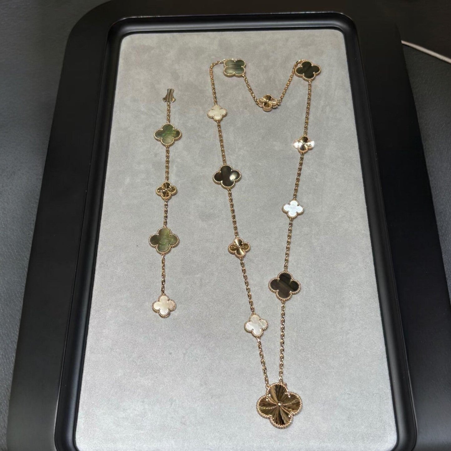 [Noble Aura jewelry]DETACHABLE CLOVER 15(11+4) FLOWER ROSE GOLD NECKLACE SET