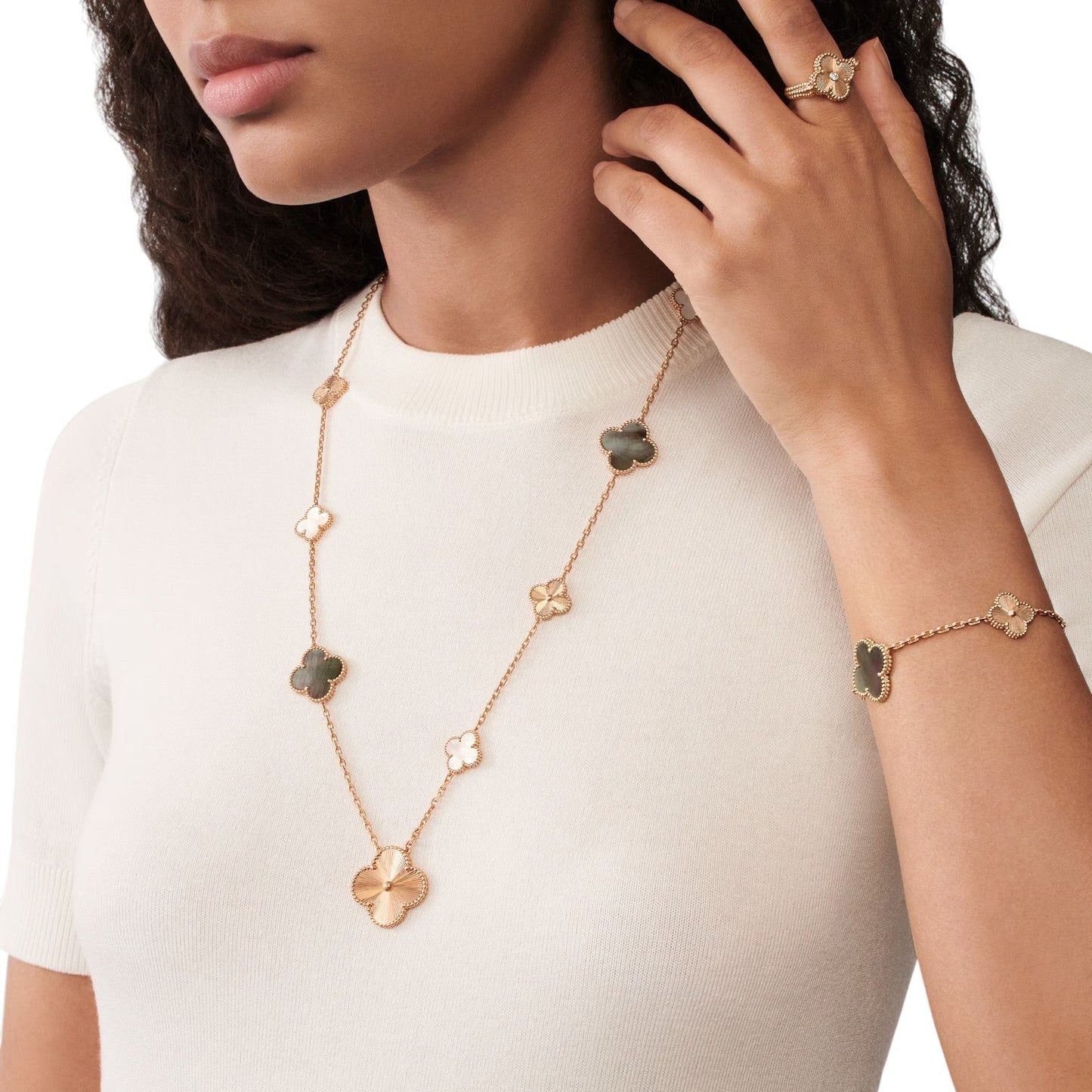 [Noble Aura jewelry]DETACHABLE CLOVER 15(11+4) FLOWER ROSE GOLD NECKLACE SET
