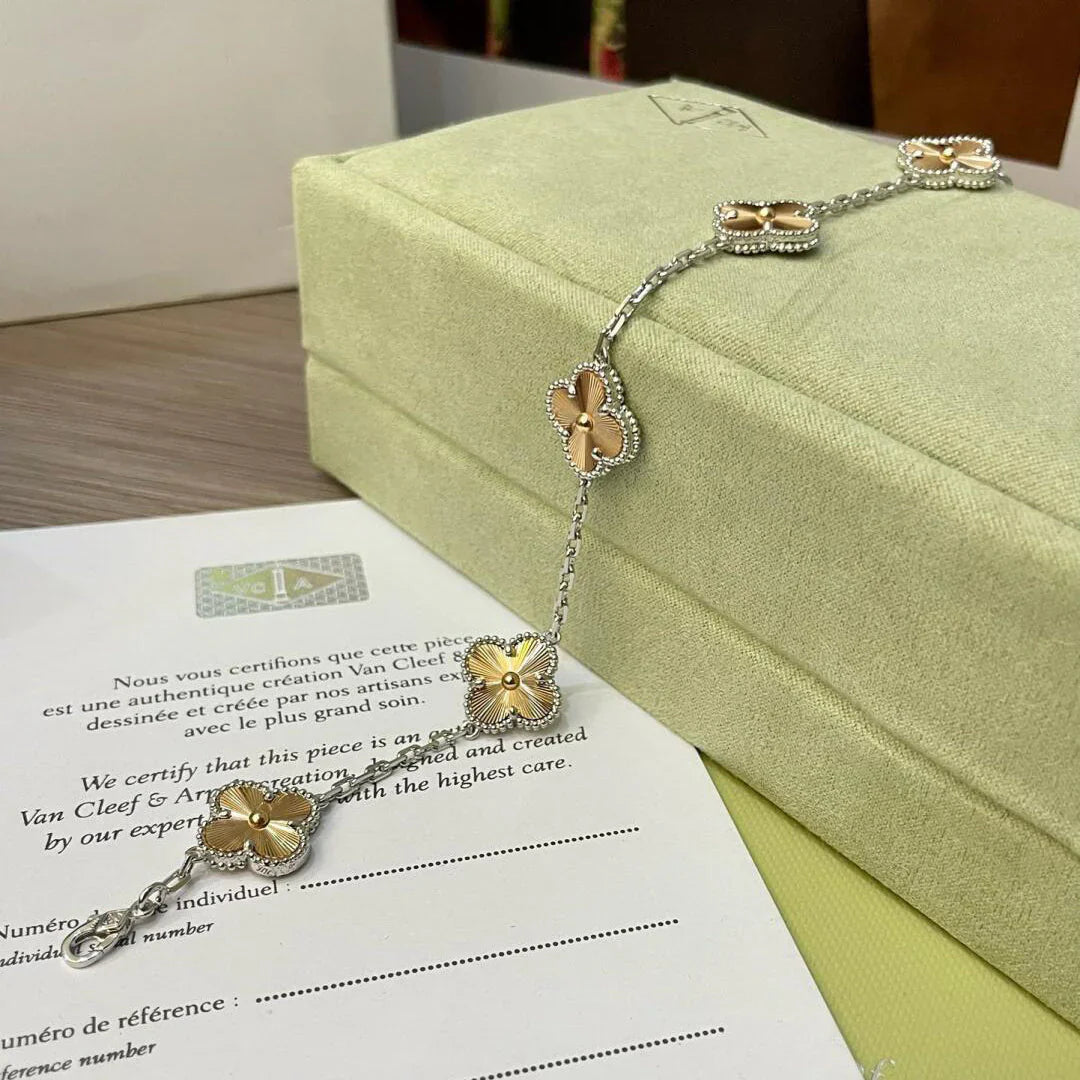 [Noble Aura jewelry] CLOVER 5 MOTIF LASER BRACELET COLLECTION