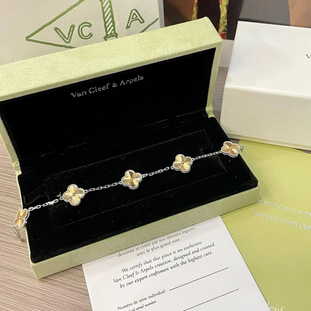 [Noble Aura jewelry] CLOVER 5 MOTIF LASER BRACELET COLLECTION