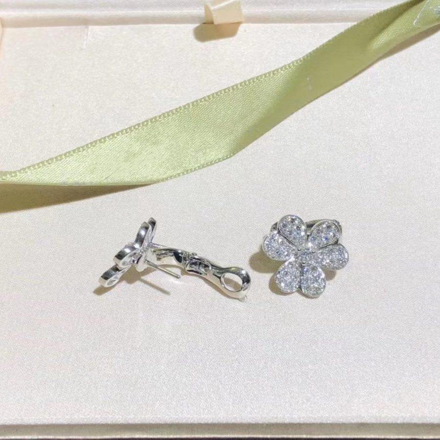 [Noble Aura jewelry]FRIVOLE SILVER FLOWER DIAMOND EARRINGS