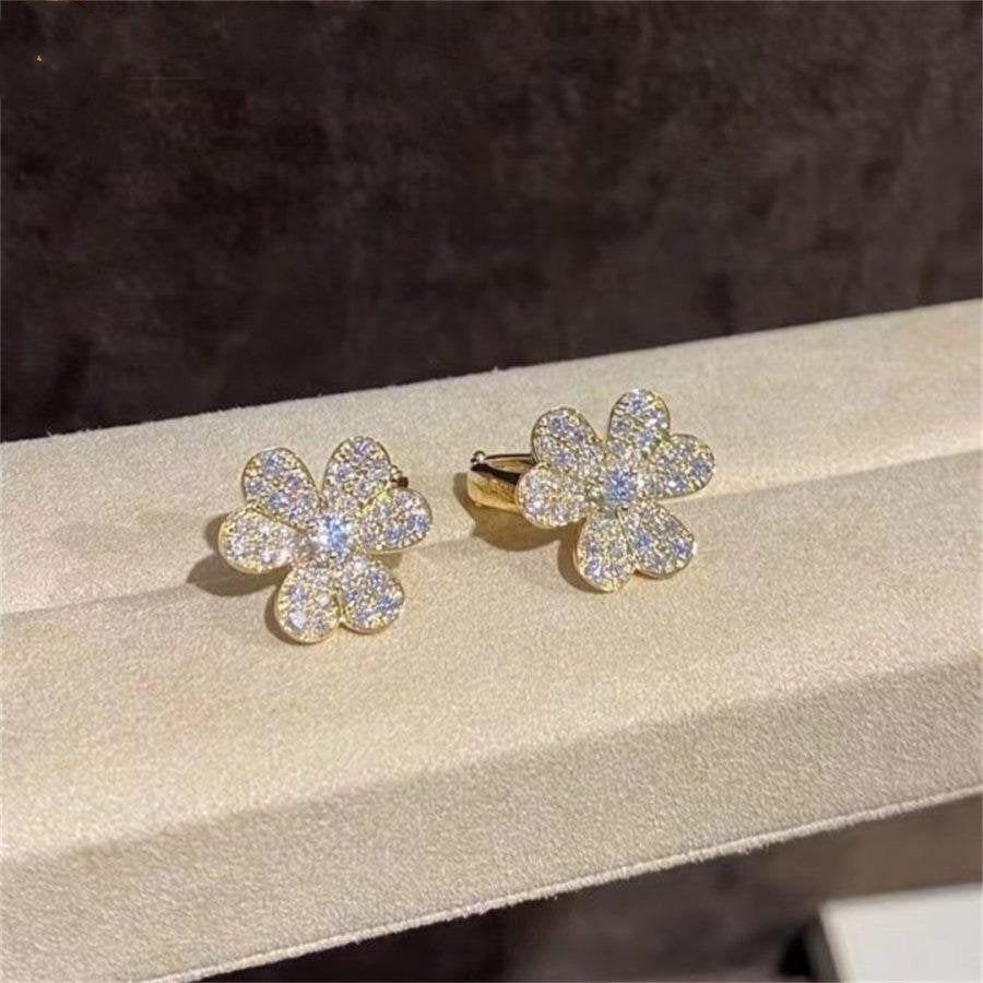 [Noble Aura jewelry]FRIVOLE GOLD FLOWER DIAMOND EARRINGS