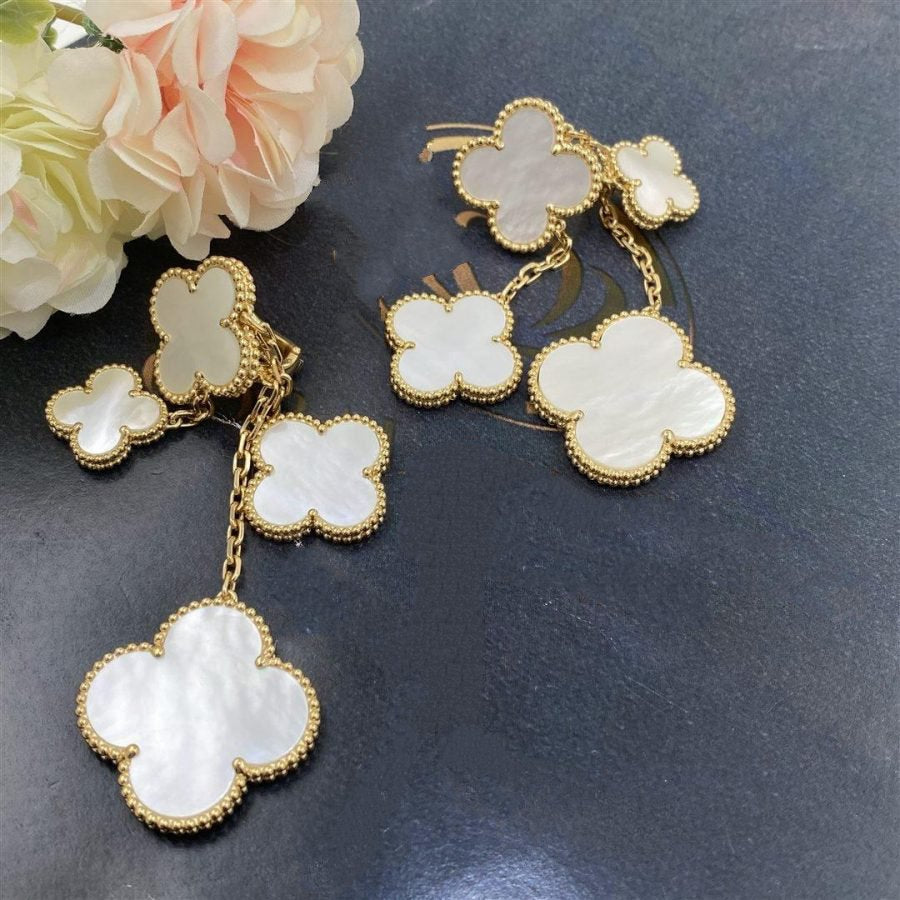 [Noble Aura jewelry]CLOVER EARRINGS WHITE MOP 4 MOTIFS GOLD