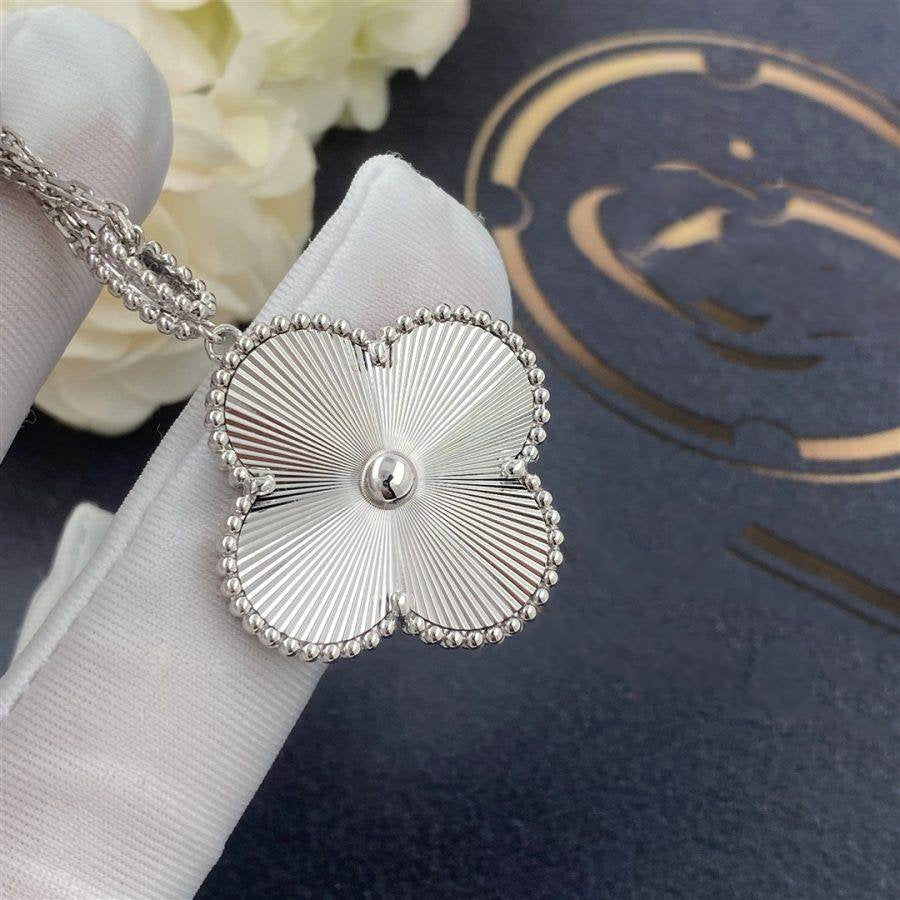 [Noble Aura jewelry]CLOVER 25MM SILVER BIG CLOVER NECKLACE