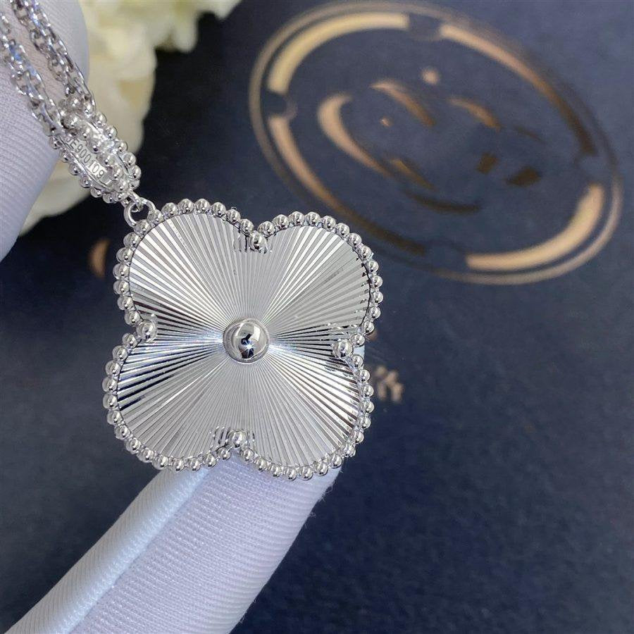 [Noble Aura jewelry]CLOVER 25MM SILVER BIG CLOVER NECKLACE