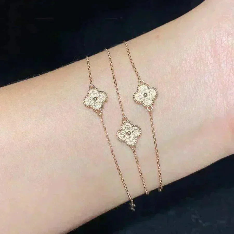 [Noble Aura jewelry]CLOVER SINGLE FLOWER BRACELET