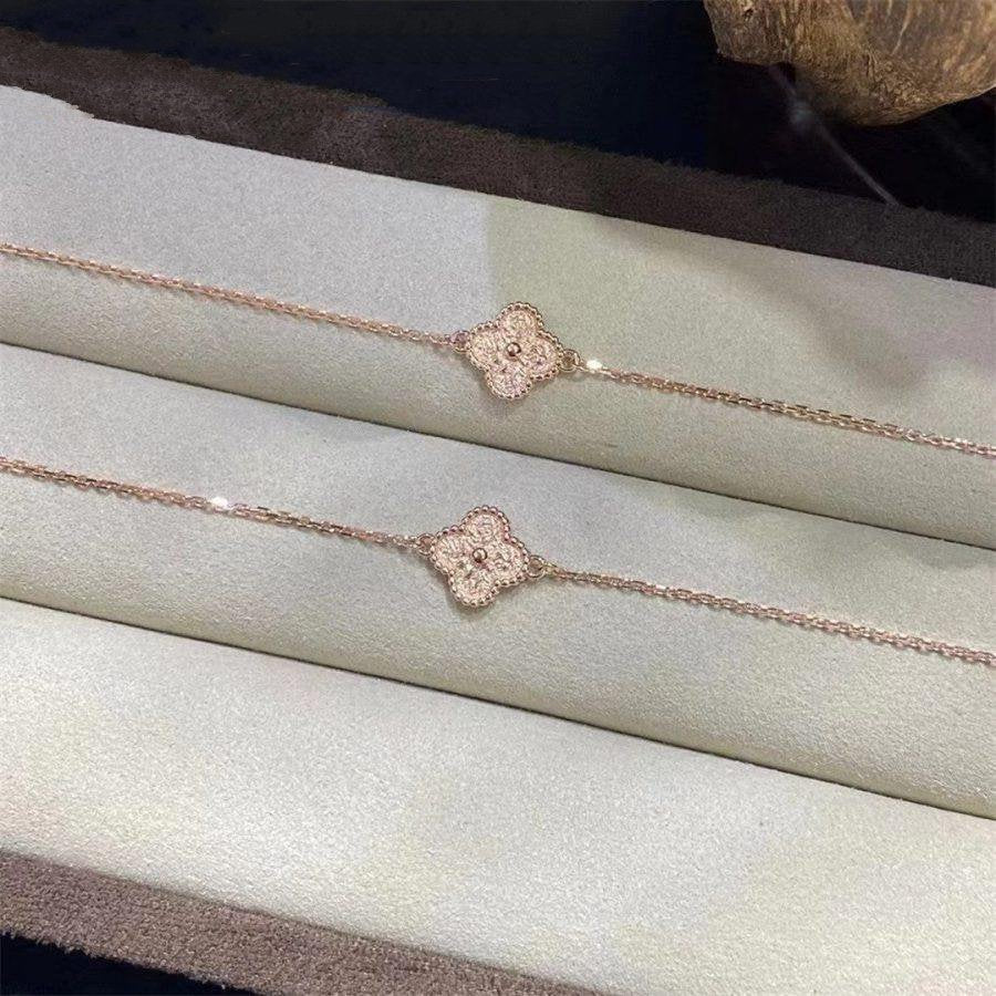 [Noble Aura jewelry]CLOVER SINGLE FLOWER BRACELET