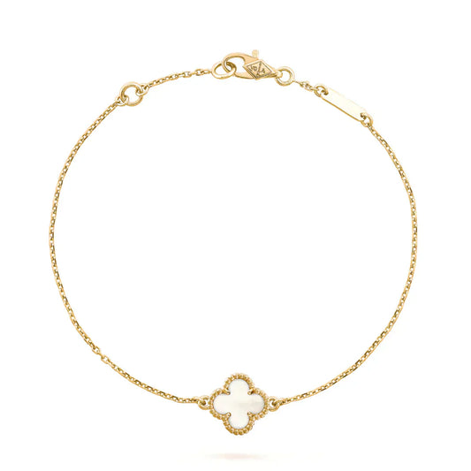 [Noble Aura jewelry]CLOVER WHITE MOP SINGLE FLOWER BRACELET