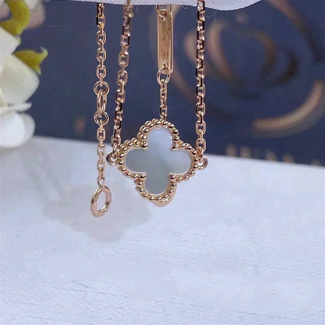 [Noble Aura jewelry] Clover White Mother-of-Pearl & JUSTE Bracelet Stack Set